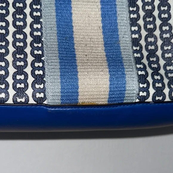Tory Burch Gemini Link Tote Navy, Royal Blue, and White Geometric Shoulder Bag - Picture 9 of 17